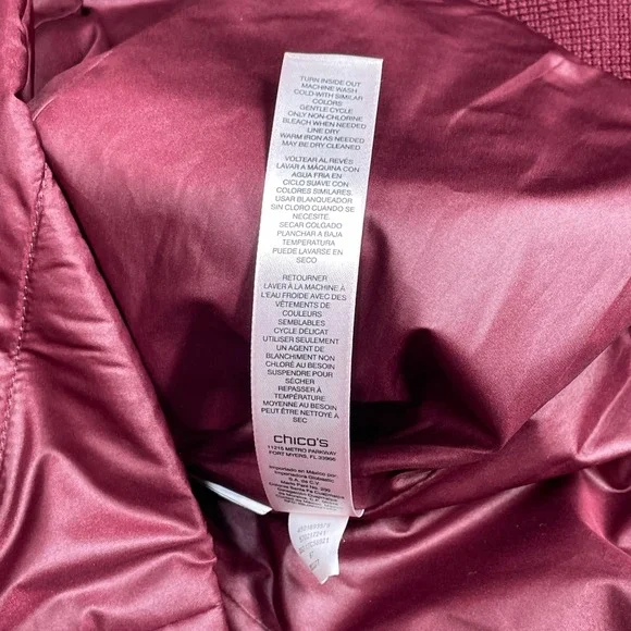 Zenergy by Chico's Quilted Embroidered Jacket Burgundy Velvet Trim Womens Size 0 - Picture 5 of 11